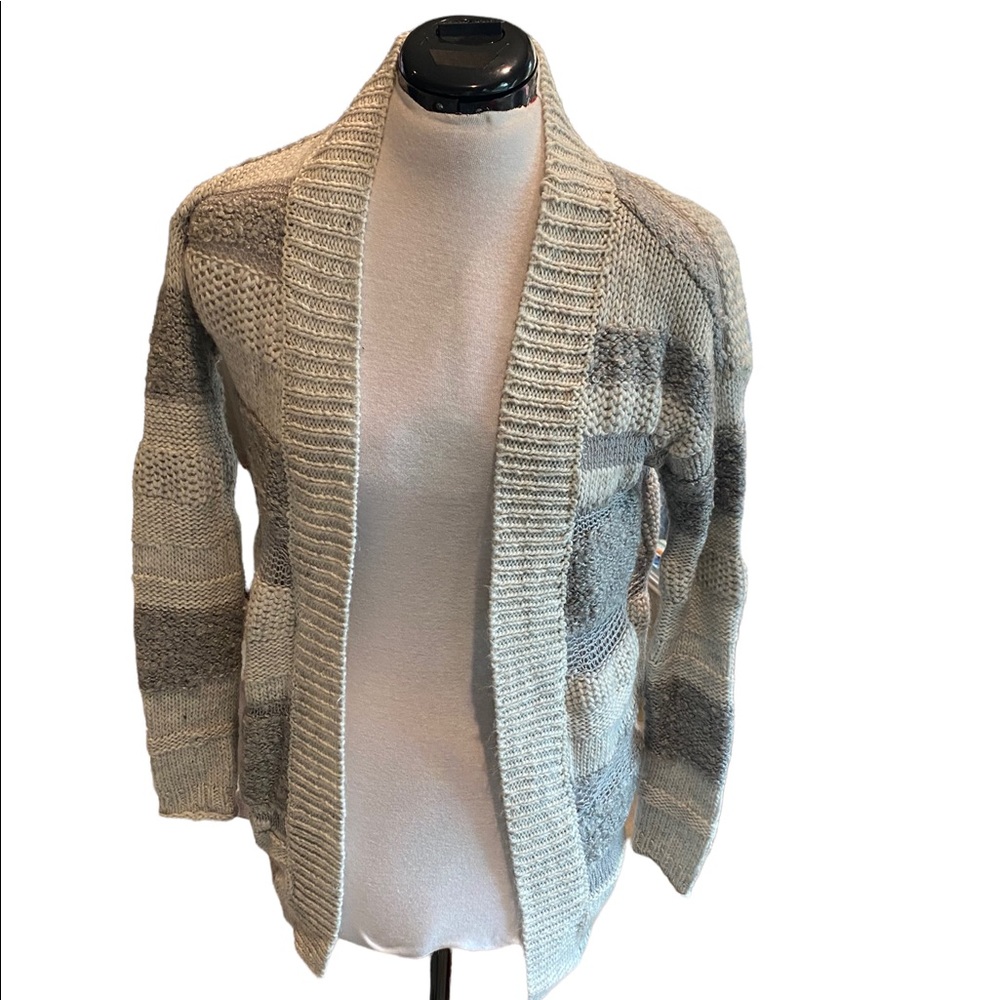Aeropostale Gray & White Cardigan Excellent Condition XS
